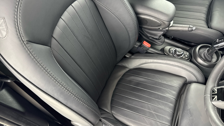 MINI Cooper 2.0 S Exclusive 3dr Auto Petrol Hatchback